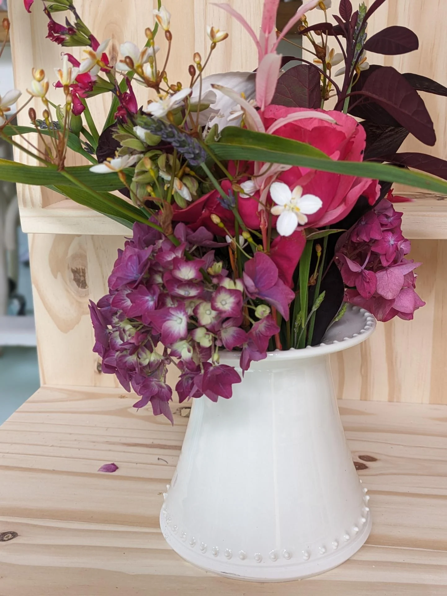 VASE PORCELAINE QUEEN